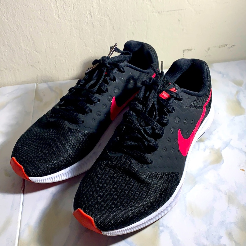 Nike Downshifter 7 running shoes